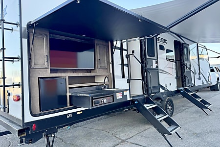 Travel trailer