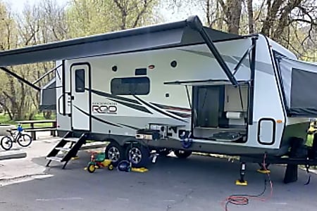 Travel trailer