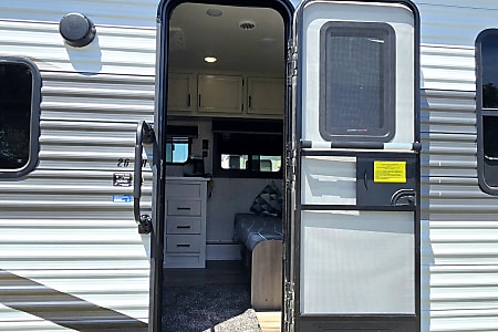 Travel trailer