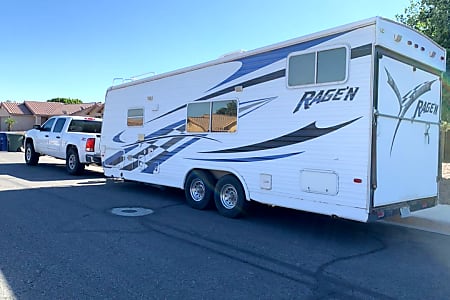 Toy hauler