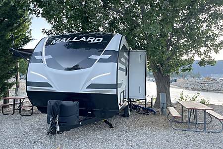 Travel trailer