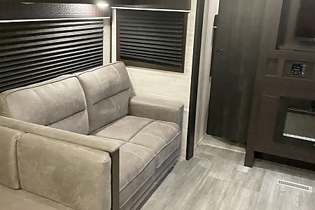 Travel trailer