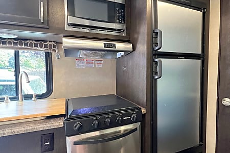 Travel trailer