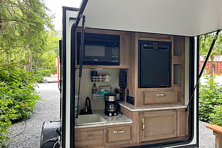 Travel trailer