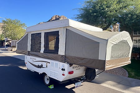 Folding trailer