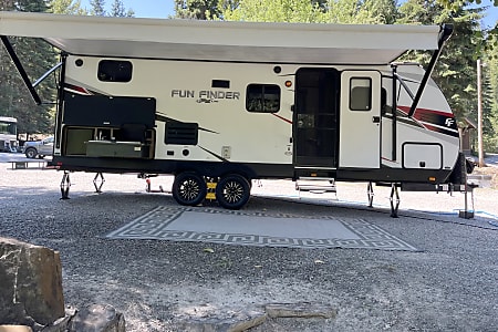 Travel trailer