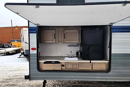Travel trailer