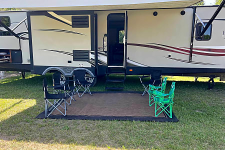 Travel trailer