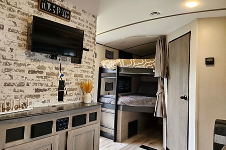 Travel trailer