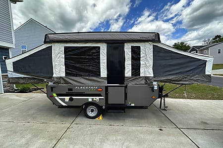 Folding trailer