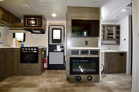 Travel trailer