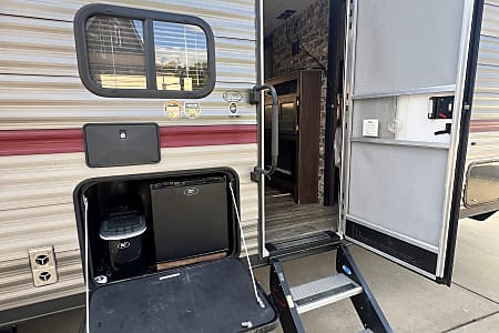 Travel trailer