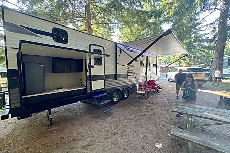 Travel trailer