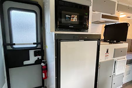 Travel trailer