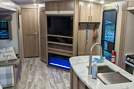 Travel trailer