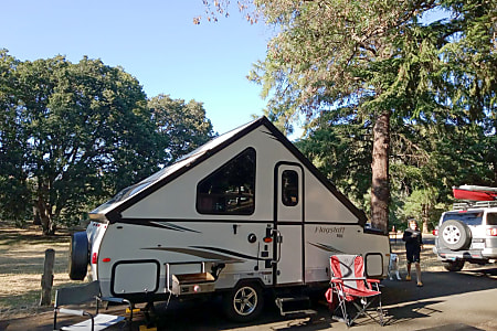 Folding trailer