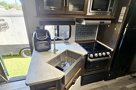 Travel trailer