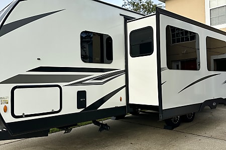 Travel trailer