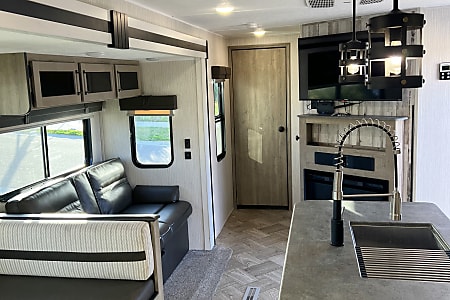 Travel trailer