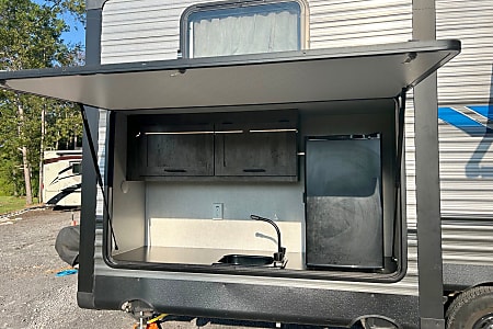 Travel trailer