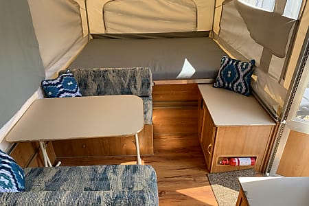 Folding trailer