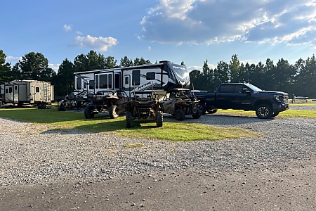 Toy hauler