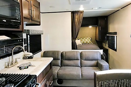 Travel trailer