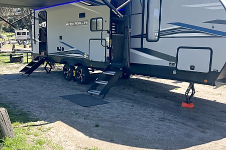 Travel trailer