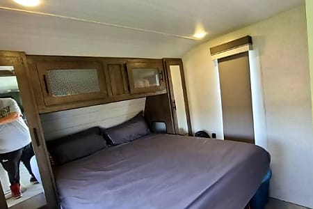 Travel trailer