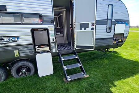 Travel trailer