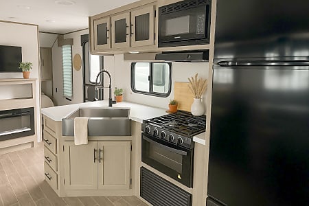Travel trailer
