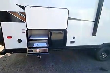Travel trailer