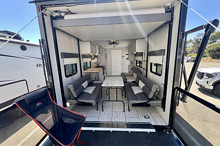 Travel trailer