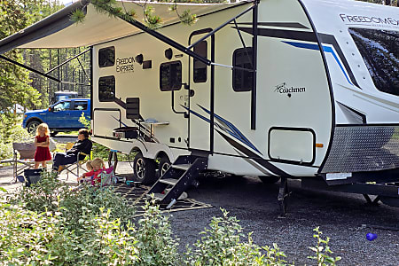 Travel trailer