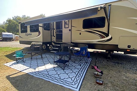 Travel trailer