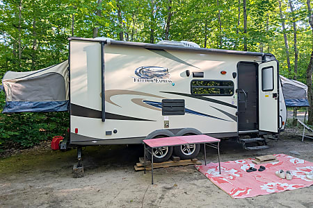 Travel trailer