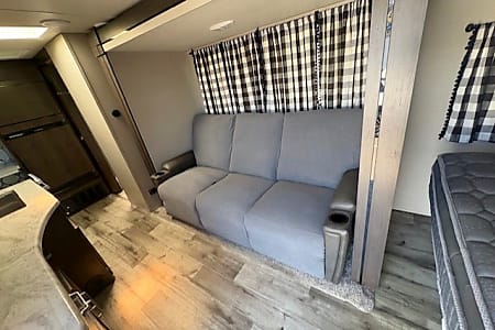 Travel trailer