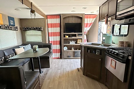 Travel trailer