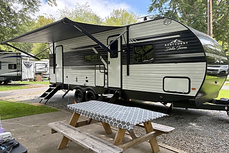 Travel trailer