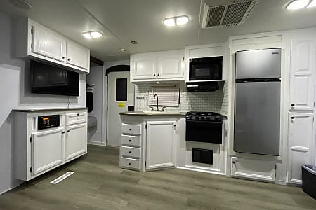 Travel trailer