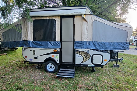 Folding trailer