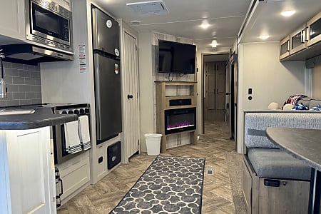 Travel trailer