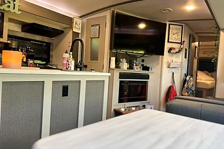 Travel trailer