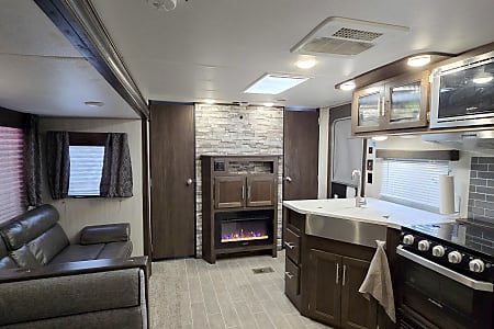 Travel trailer