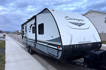 Travel trailer