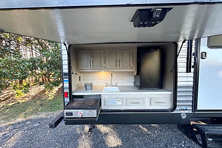 Travel trailer