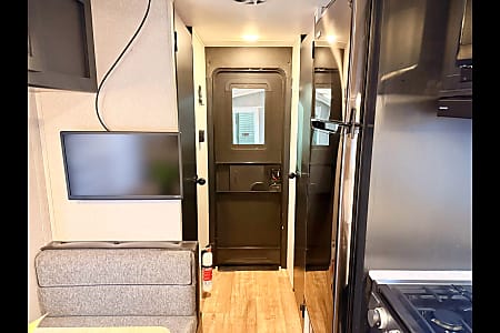 Travel trailer