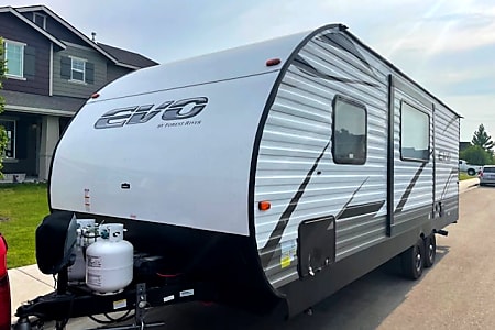Travel trailer