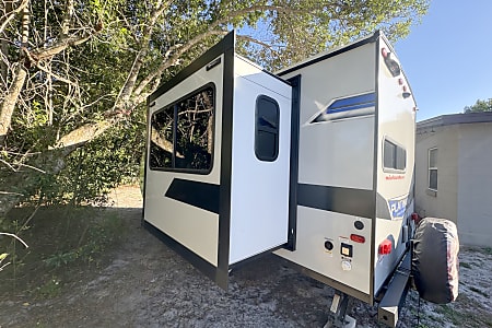 Travel trailer