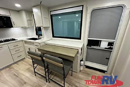 Travel trailer